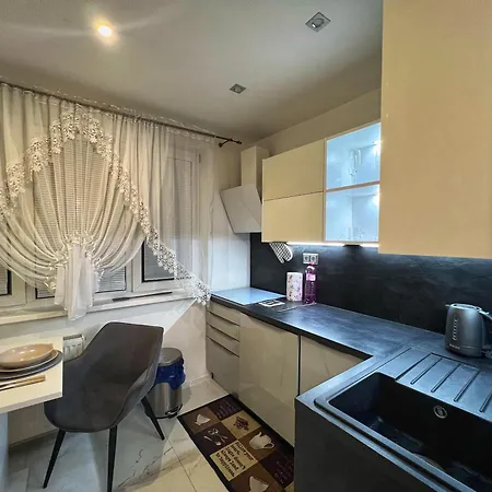 Utulny V Zlatych Moravciach 아파트 Zlaté Moravce