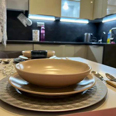 Utulny V Zlatych Moravciach 아파트 *